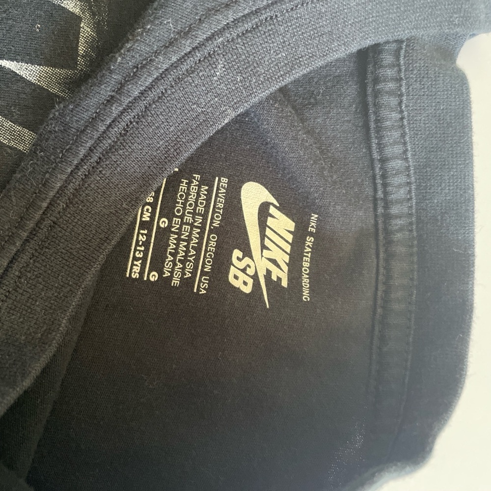 Nike tee - Picture 5 of 5